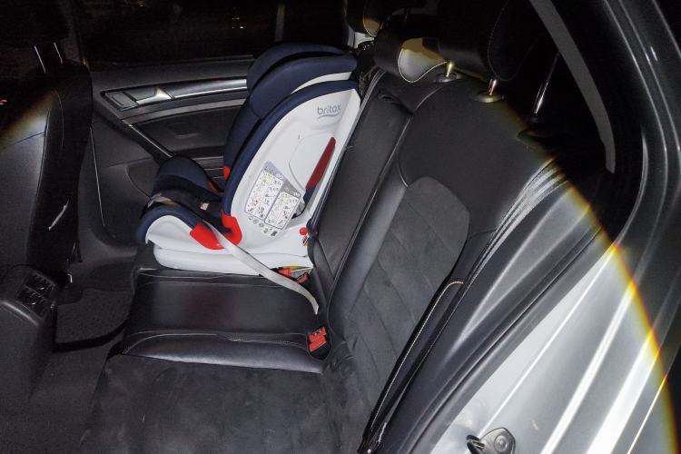 Used Volkswagen Golf 2015 1.4TSI Automatic Flagship Model Left Rear Seat