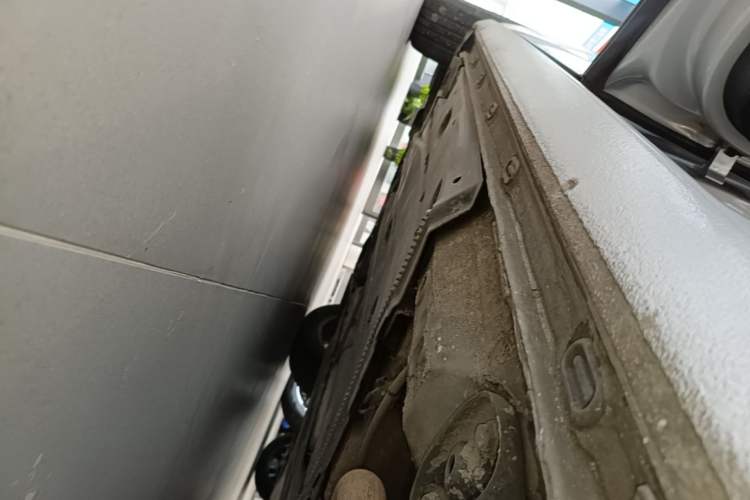 Used Volkswagen Golf 2015 1.4TSI Automatic Comfort Model Left Side Sill
