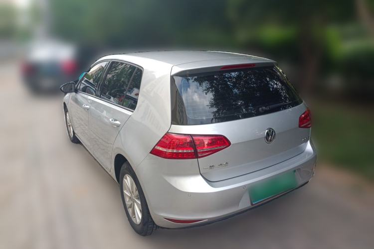 Used Volkswagen Golf 2015 1.6L Automatic Fashion Model Rear Left 45 Deg