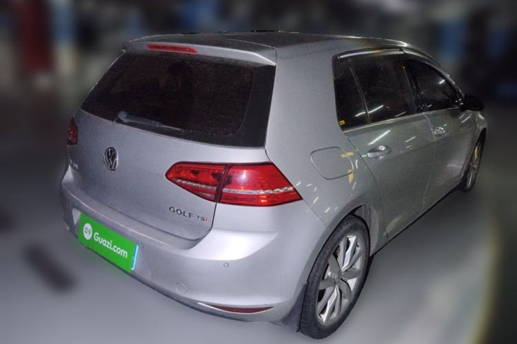 Used Volkswagen Golf 2015 1.4TSI Automatic Flagship Model Rear Right 45 Deg