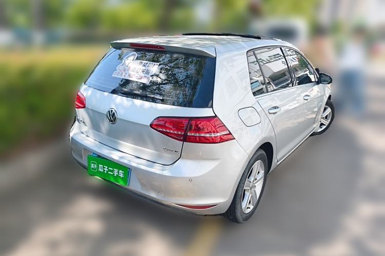 Used Volkswagen Golf 2015 1.6L Automatic Comfort Model Rear Right 45 Deg