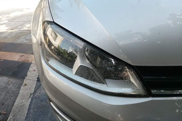 Used Volkswagen Golf 2015 1.4TSI Automatic Luxury Model Right Front Headlight