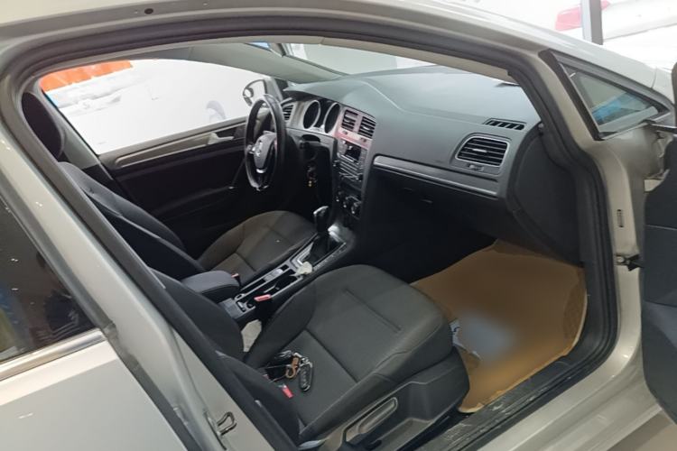 Used Volkswagen Golf 2015 1.4TSI Automatic Comfort Model Right Front Seat