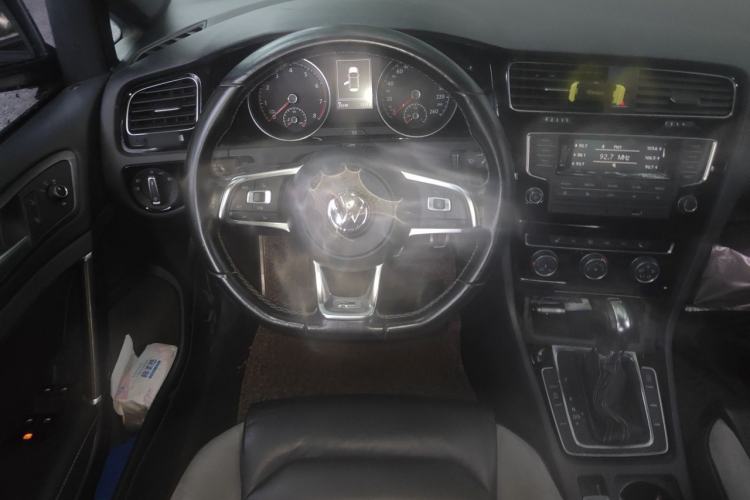 Used Volkswagen Golf 2015 1.4TSI Automatic R-Line Steering Wheel