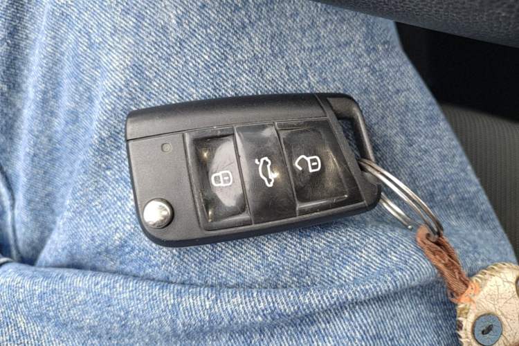 Used Volkswagen Golf 2015 1.6L Manual Fashion Edition Vehicle Key