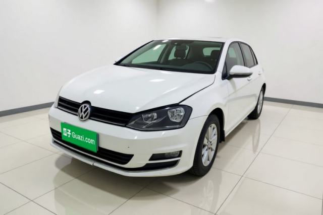 Używany Volkswagen Golf 2015 1.6L Automatic Fashion Model