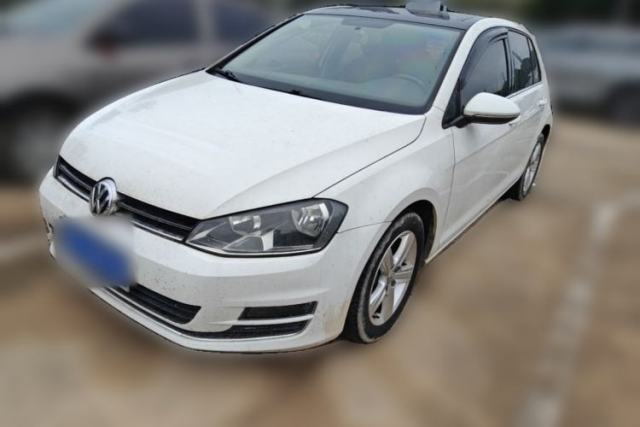 Ojetý Volkswagen Golf 2015 1.4TSI Automatic Comfort Model
