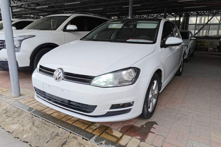 Used Volkswagen Golf 2015 1.4TSI Automatic Luxury Model Guazi used car, China used car export, Used car for sale, Used  cars, Cheapest cars for sale