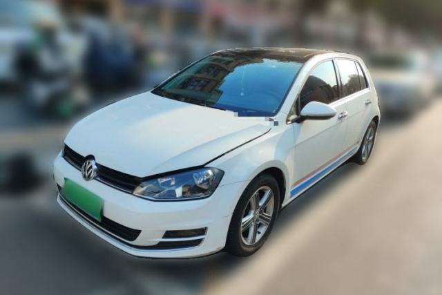 Ojetý Volkswagen Golf 2015 1.4TSI Automatic Comfort Model