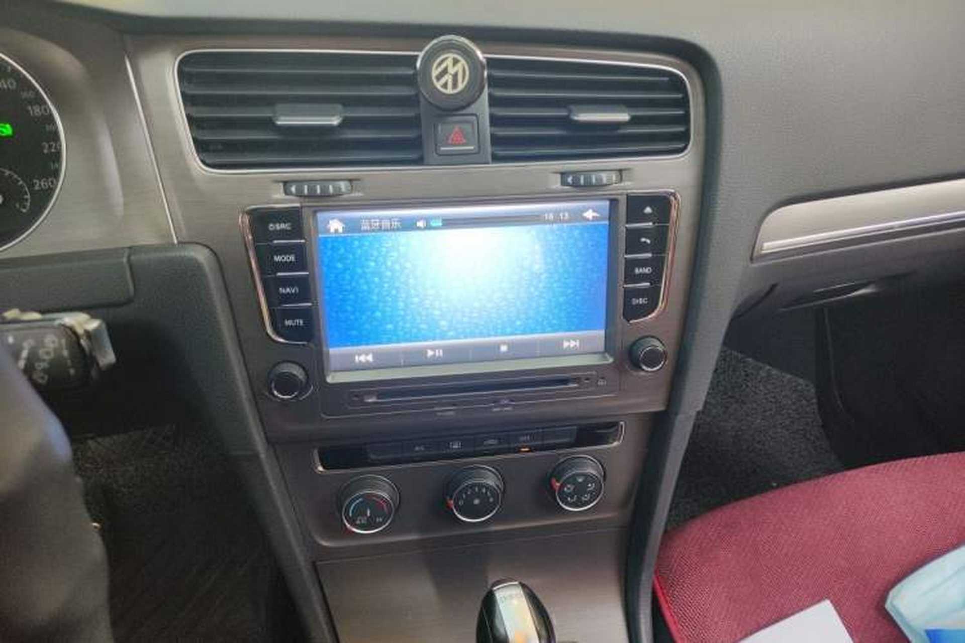 Used Volkswagen Golf 2015 1.4TSI Automatic Comfort Model Audio And AC Panel