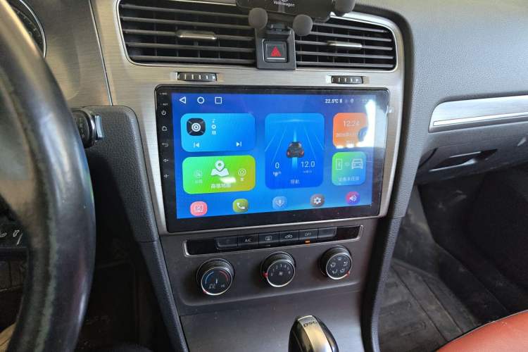 Used Volkswagen Golf 2015 1.4TSI Automatic Comfort Model Audio And AC Panel