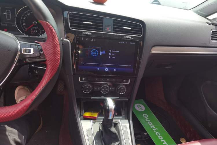 Used Volkswagen Golf 2015 1.4TSI Automatic Comfort Model Audio And AC Panel