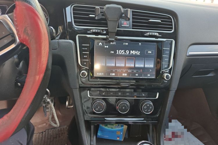 Used Volkswagen Golf 2015 1.4TSI Manual R-Line Audio And AC Panel