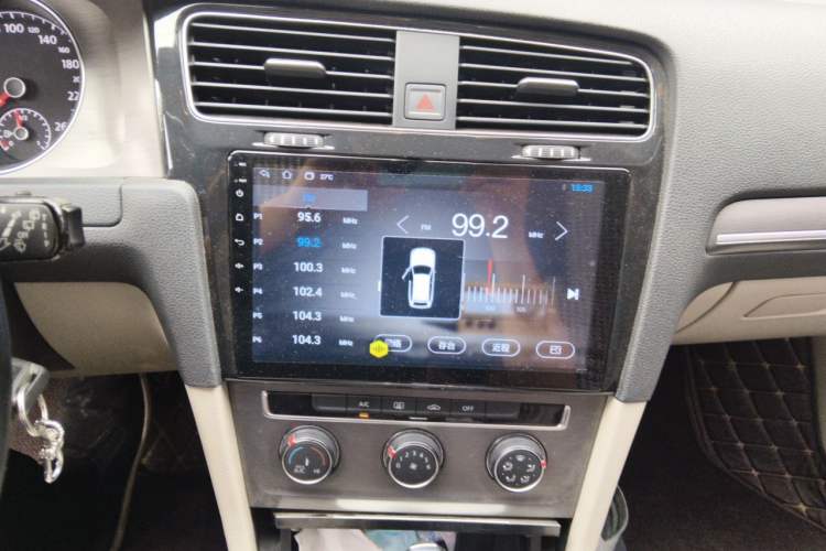 Used Volkswagen Golf 2015 1.6L Automatic Comfort Model Audio And AC Panel