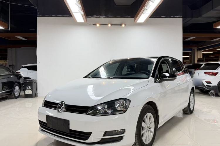 Used Volkswagen Golf 2015 1.6L Manual Fashion Edition Guazi used car, China used car export, Used car for sale, Used  cars, Cheapest cars for sale