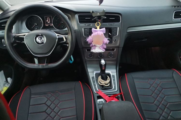 Used Volkswagen Golf 2015 1.4TSI Automatic Comfort Model Center Console