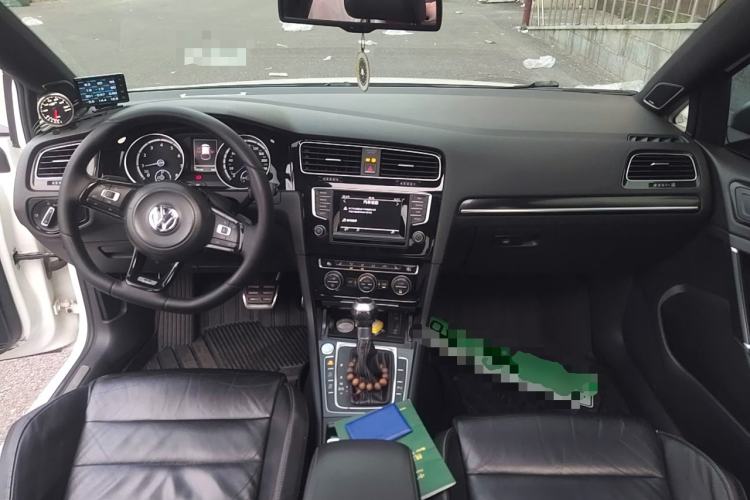 Used Volkswagen Golf 2015 2.0 TSI R Center Console