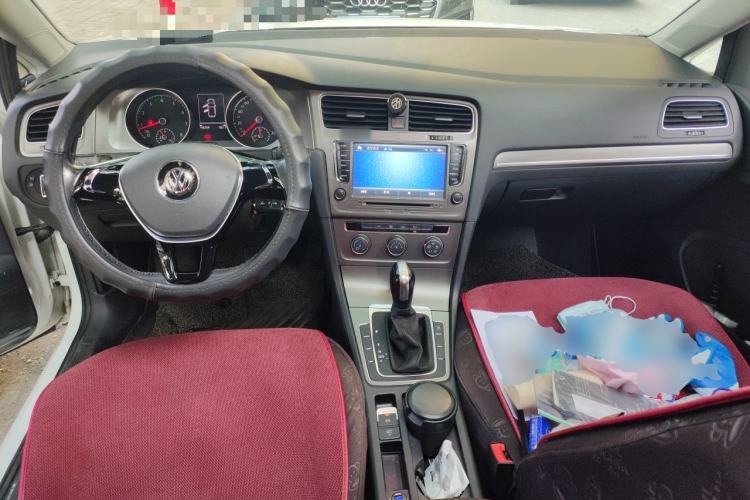 Used Volkswagen Golf 2015 1.4TSI Automatic Comfort Model Center Console