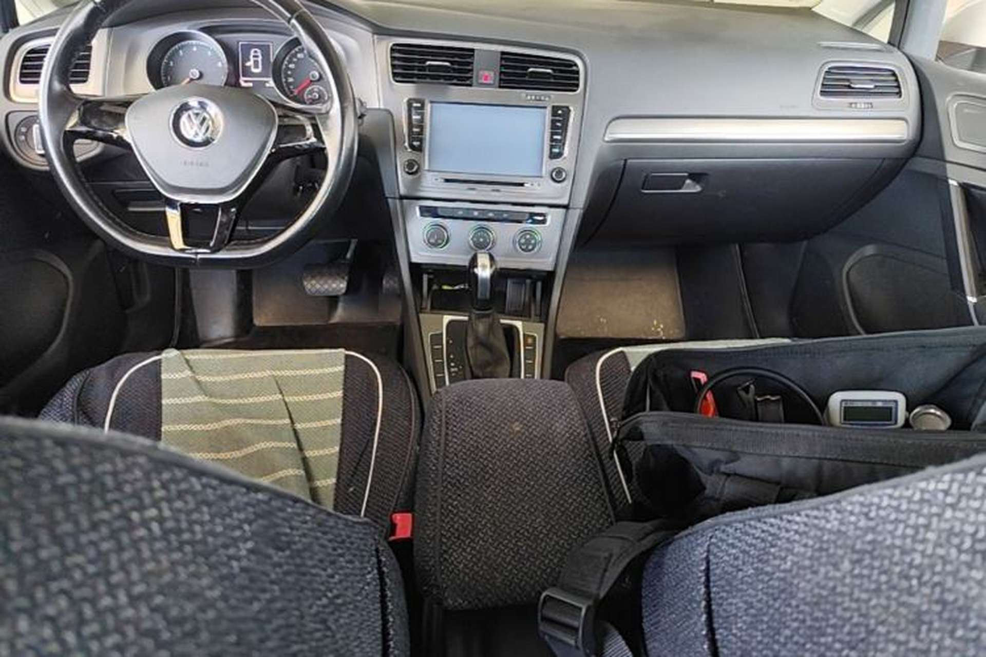 Used Volkswagen Golf 2015 1.4TSI Automatic Comfort Model Center Console