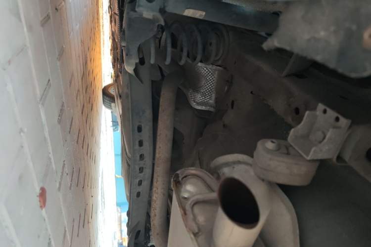 Used Volkswagen Golf 2015 1.6L Automatic Comfort Model Chassis Rear Left