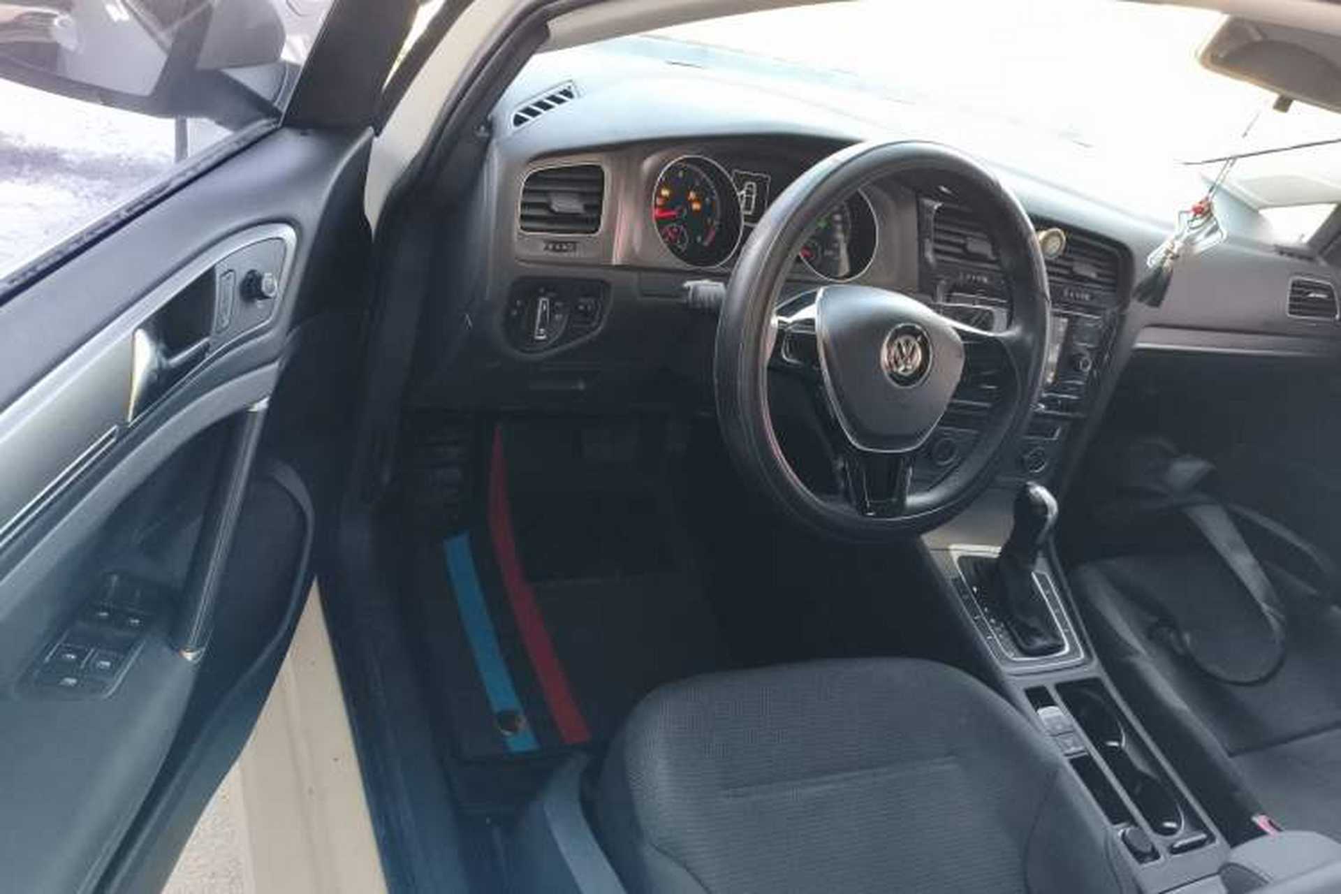 Used Volkswagen Golf 2015 1.4TSI Automatic Comfort Model Driver Seat