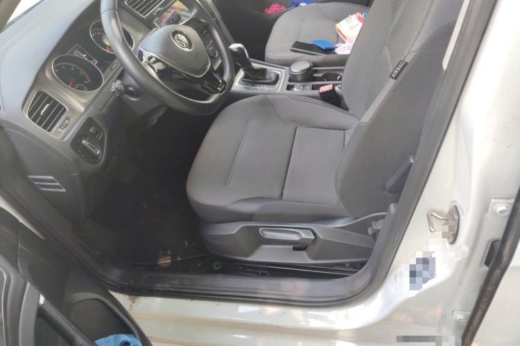 Used Volkswagen Golf 2015 1.4TSI Automatic Comfort Model Driver Seat