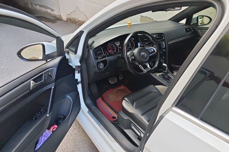 Used Volkswagen Golf 2015 1.4TSI Automatic R-Line Driver Seat