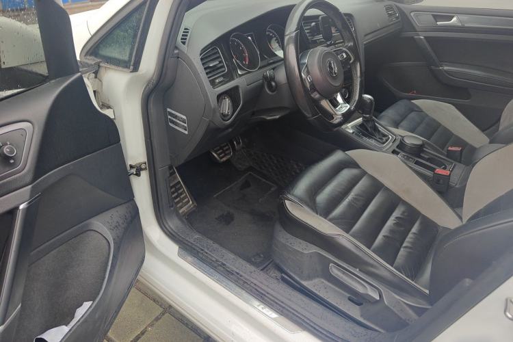 Used Volkswagen Golf 2015 1.4TSI Automatic R-Line Driver Seat