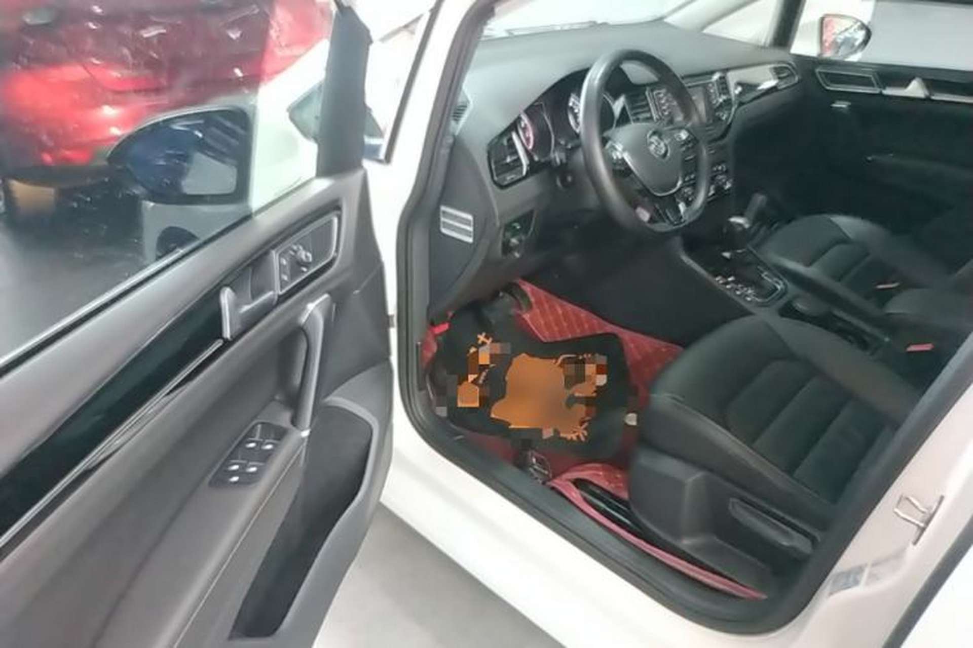 Used Volkswagen Golf 2015 1.4TSI Sportsvan Driver Seat