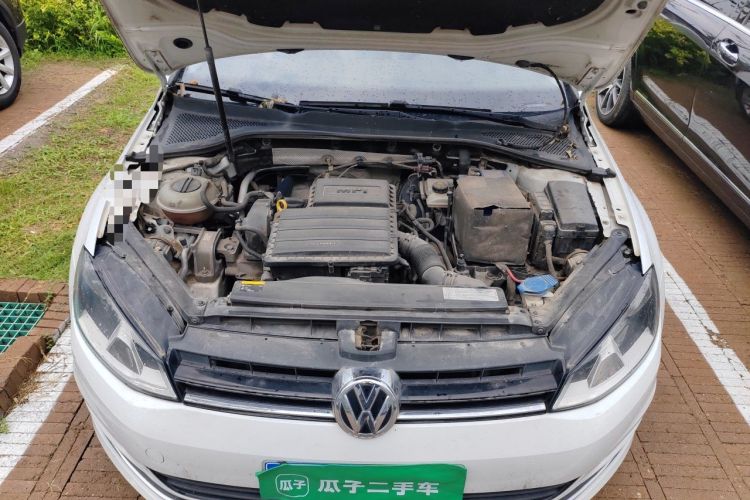 Used Volkswagen Golf 2015 1.6L Automatic Comfort Model Engine Bay