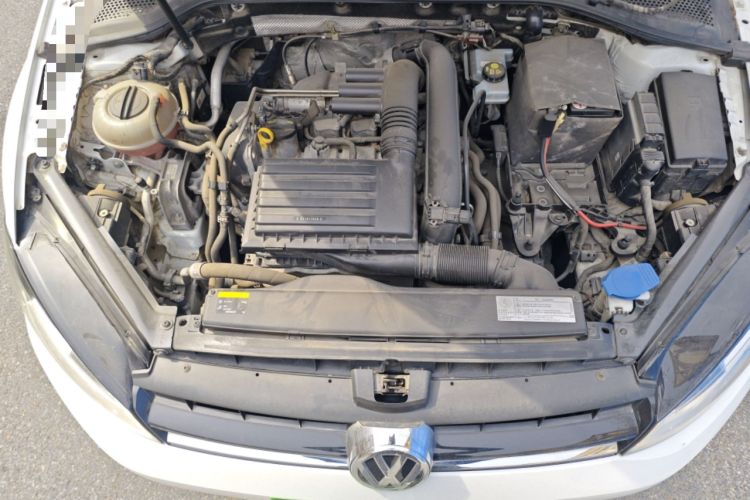Used Volkswagen Golf 2015 1.4TSI Automatic Comfort Model Engine Bay