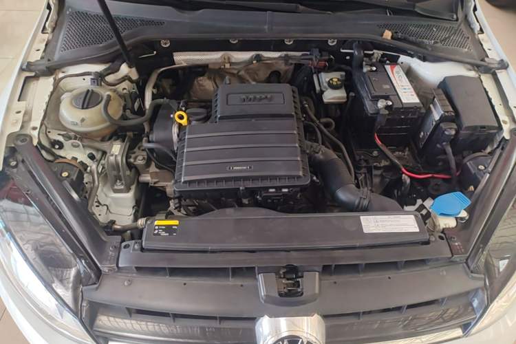 Used Volkswagen Golf 2015 1.6L Automatic Comfort Model Engine Bay