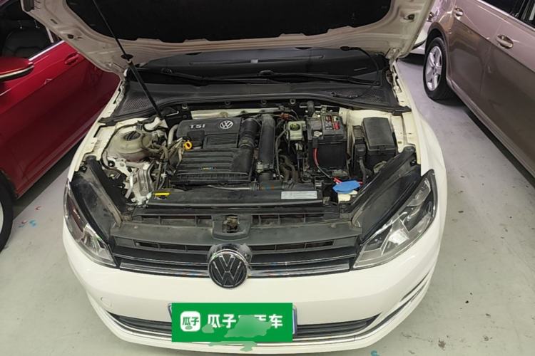 Used Volkswagen Golf 2015 1.4TSI Automatic Comfort Model Engine Bay