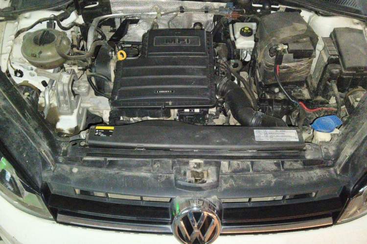Used Volkswagen Golf 2015 1.6L Automatic Comfort Model Engine Bay