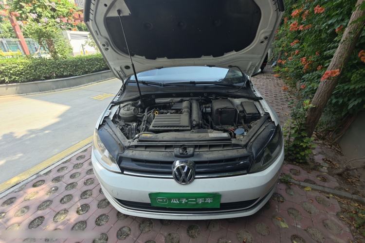 Used Volkswagen Golf 2015 1.4TSI Automatic Luxury Model Engine Bay