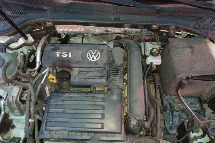 Used Volkswagen Golf 2015 1.4TSI Automatic Luxury Model Engine Bay