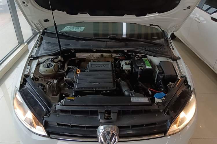 Used Volkswagen Golf 2015 1.6L Automatic Comfort Model Engine Bay