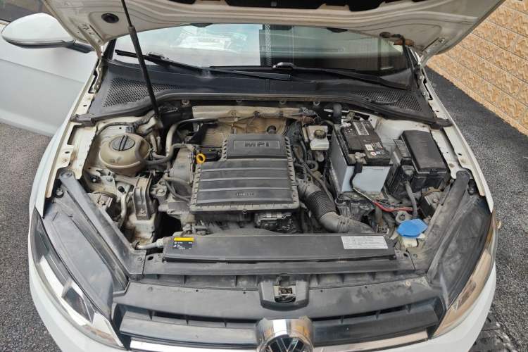 Used Volkswagen Golf 2015 1.6L Automatic Comfort Model Engine Bay