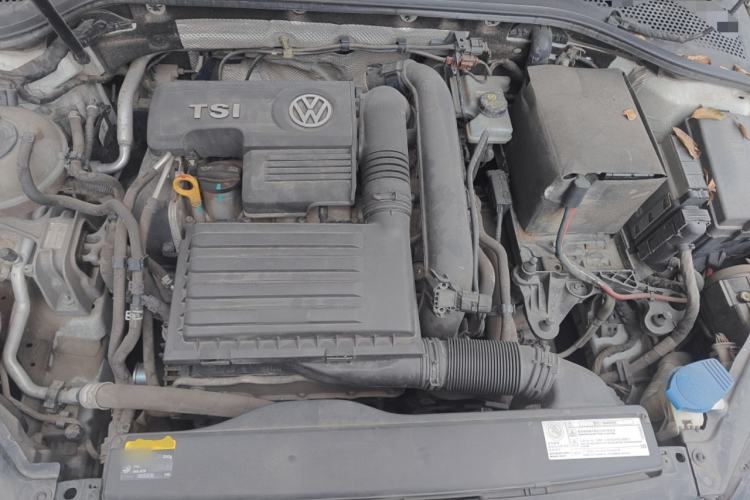 Used Volkswagen Golf 2015 1.4TSI Automatic Luxury Model Engine Bay