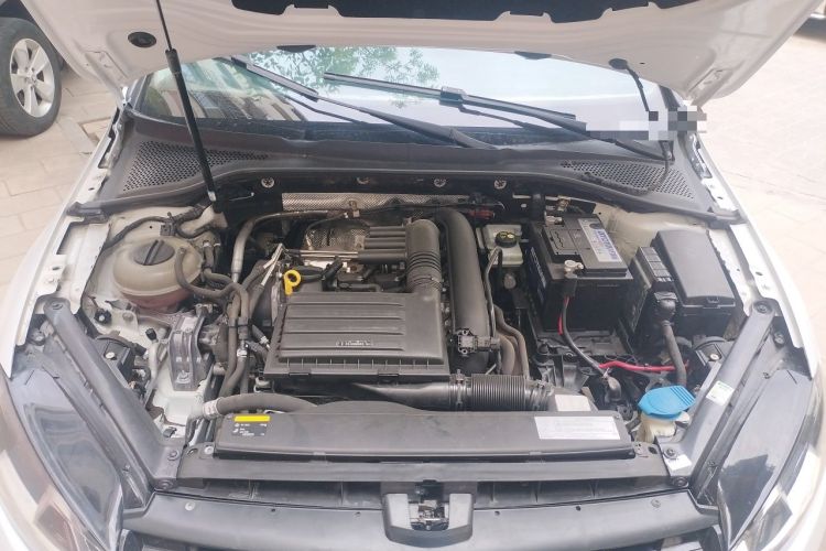 Used Volkswagen Golf 2015 1.4TSI Automatic Comfort Model Engine Bay