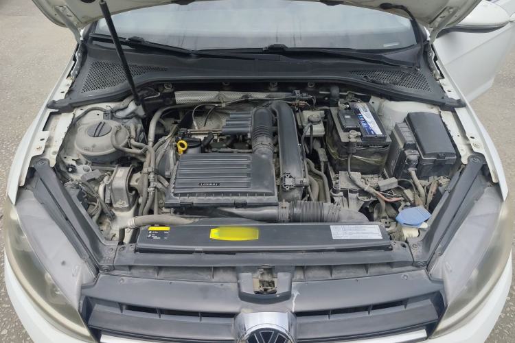 Used Volkswagen Golf 2015 1.4TSI Automatic Comfort Model Engine Bay