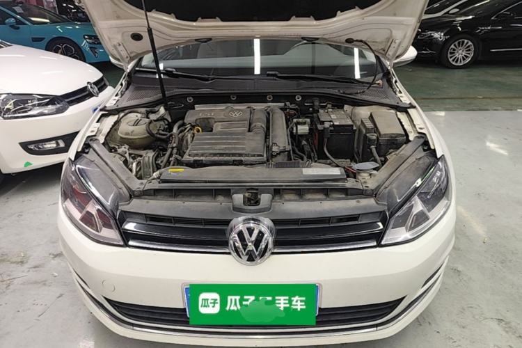 Used Volkswagen Golf 2015 1.4TSI Automatic Comfort Model Engine Bay