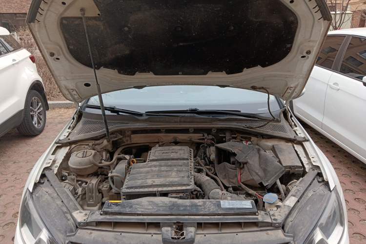 Used Volkswagen Golf 2015 1.6L Automatic Comfort Model Engine Bay