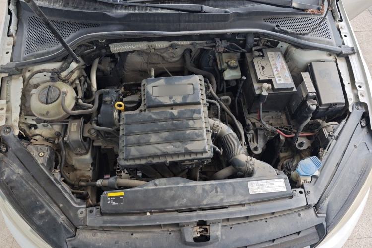 Used Volkswagen Golf 2015 1.6L Automatic Fashion Model Engine Bay