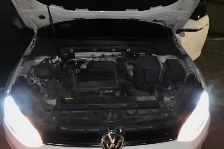 Used Volkswagen Golf 2015 1.6L Automatic Comfort Model Engine Bay