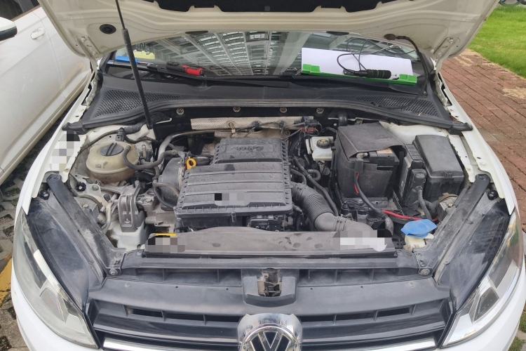 Used Volkswagen Golf 2015 1.6L Automatic Comfort Model Engine Bay