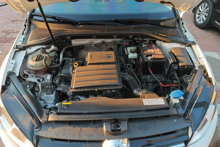 Used Volkswagen Golf 2015 1.6L Automatic Comfort Model Engine Bay