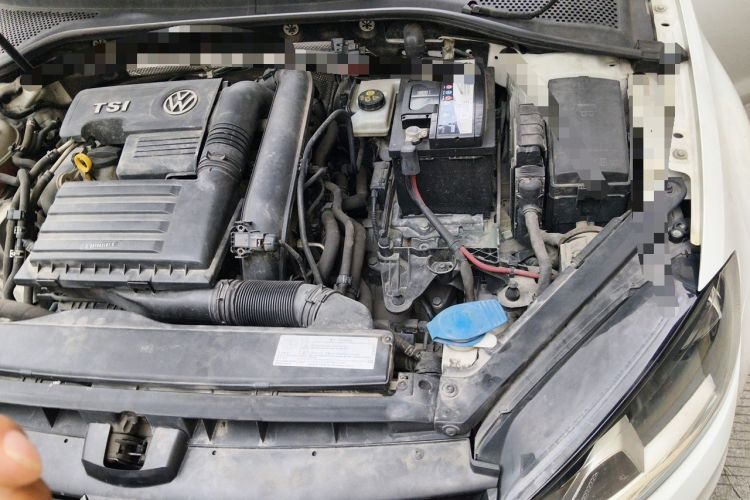 Used Volkswagen Golf 2015 1.4TSI Automatic Comfort Model Engine Bay Left
