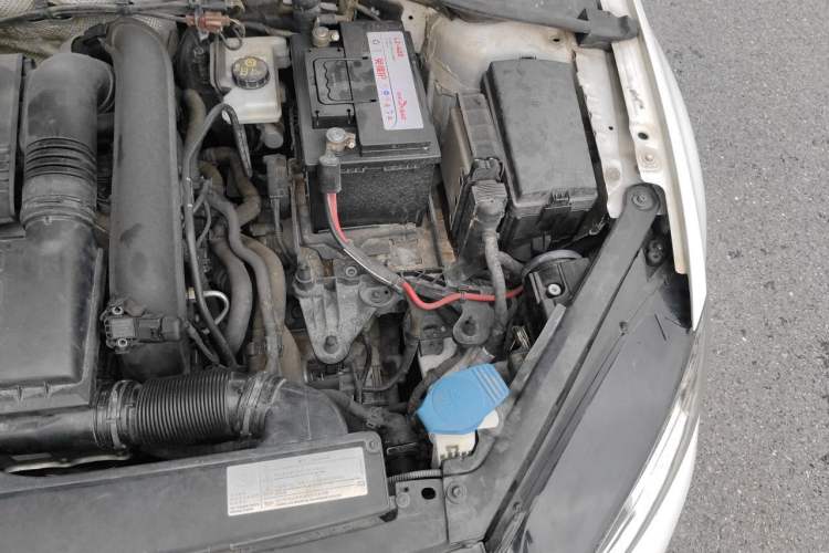 Used Volkswagen Golf 2015 1.4TSI Automatic Comfort Model Engine Bay Left
