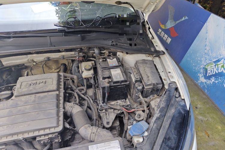 Used Volkswagen Golf 2015 1.6L Automatic Fashion Model Engine Bay Left